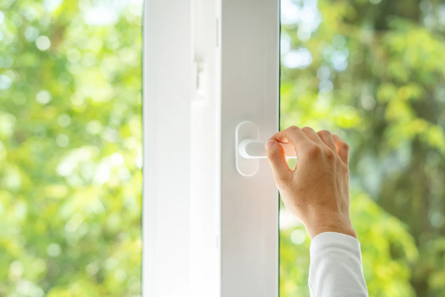 Jak uszczelnić okna na zimę plastikowe?