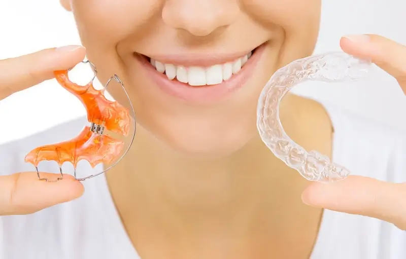 Czy Invisalign leczy wady zgryzu?
