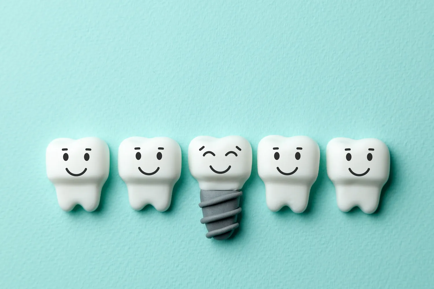 Proste i skuteczne wybielanie zębów.