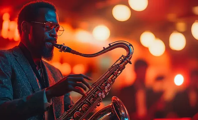 Kto i kiedy wynalazł saksofon?